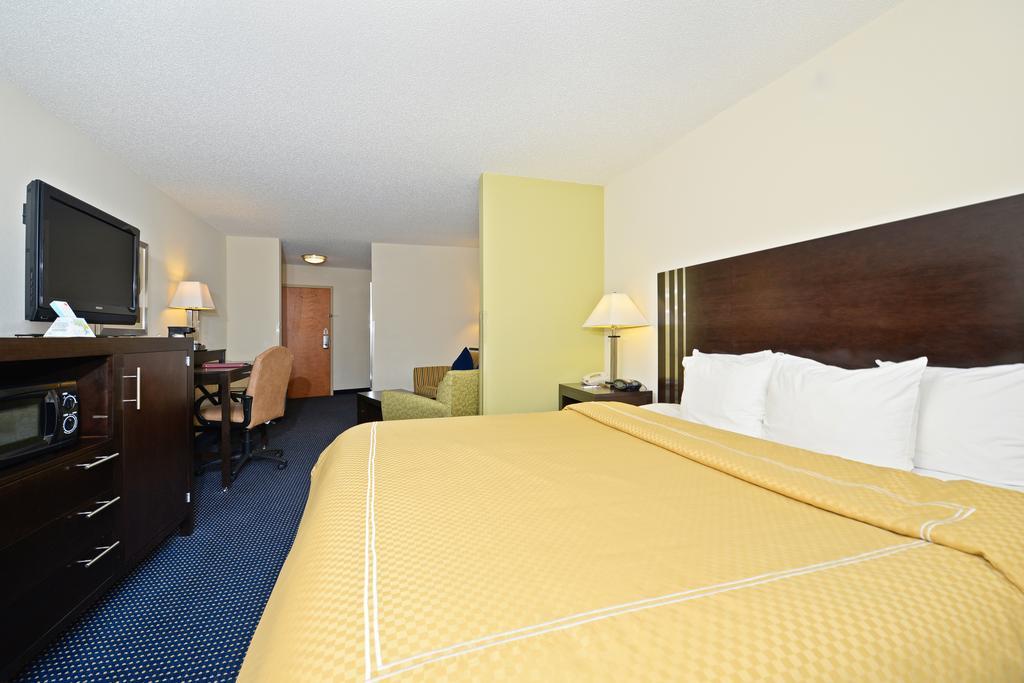 Comfort Suites Lancaster Amish Country Smoketown  Quarto foto